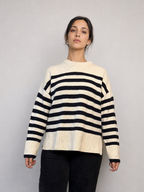 Sweater ZARA Crema, azul marino talla L