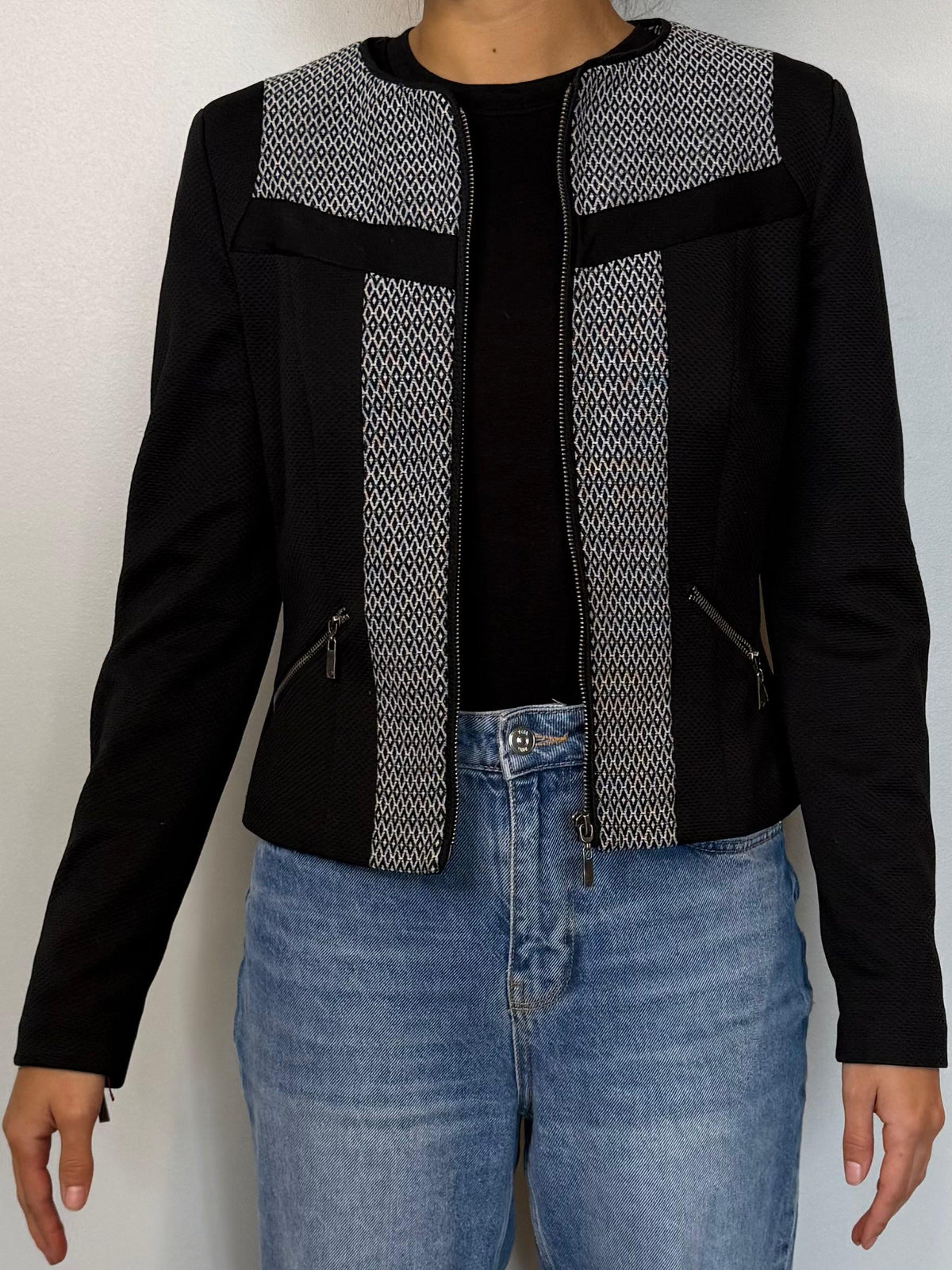 Blazer IO Negro; blanco talla 38