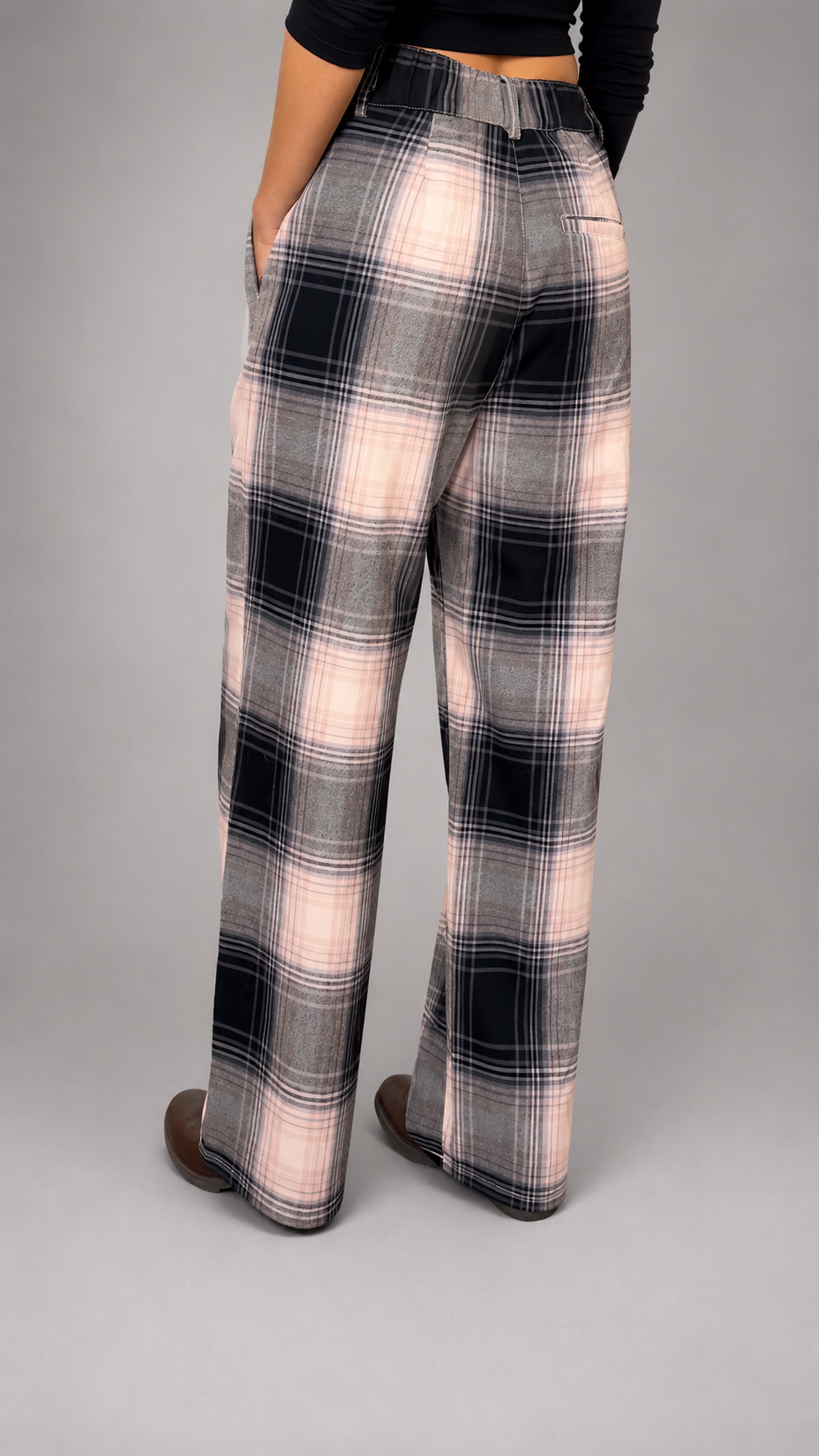 Pantalon URBAN OUTFITTERS Negro talla S/P - vista posterior