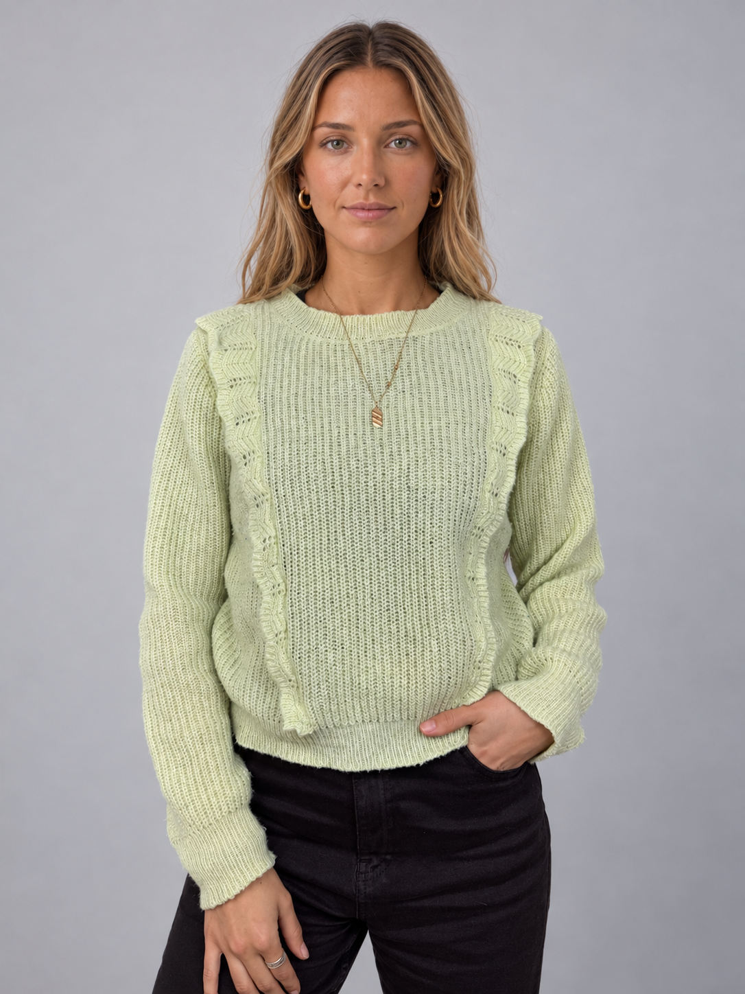 Sweater IO, portada