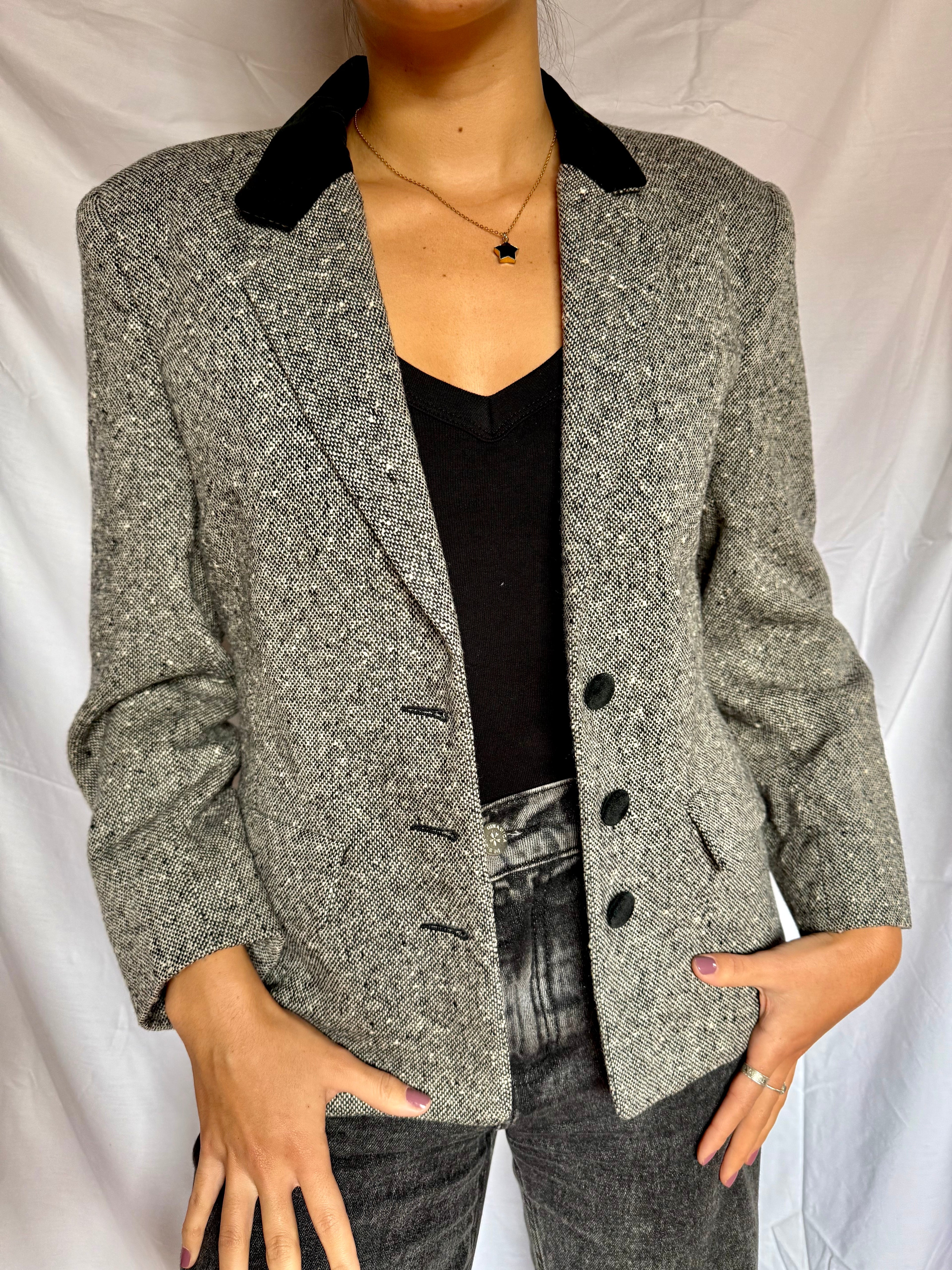 Blazer ANN TAYLOR talla 9 - vista frontal