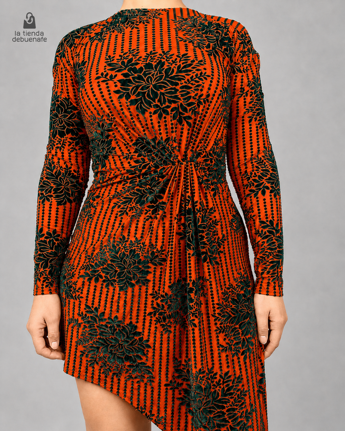 Vestido fiesta ZARA TRAFALUC talla M - vista frontal