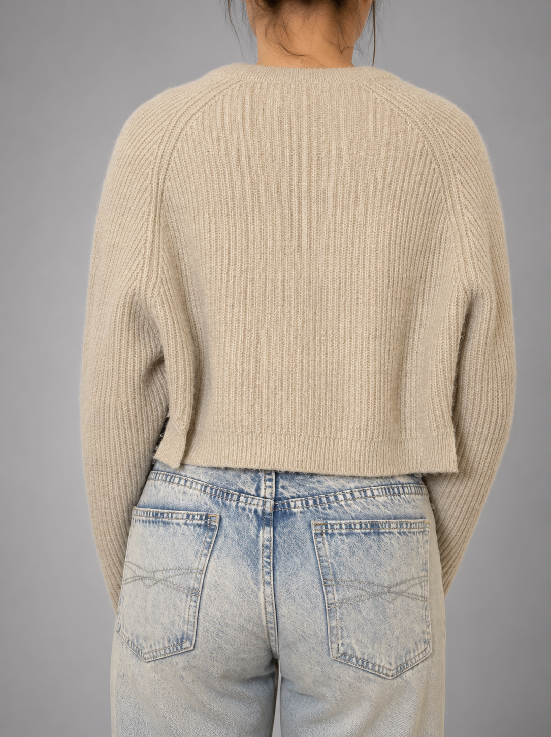 Sweater BDG Crema talla XS - vista posterior