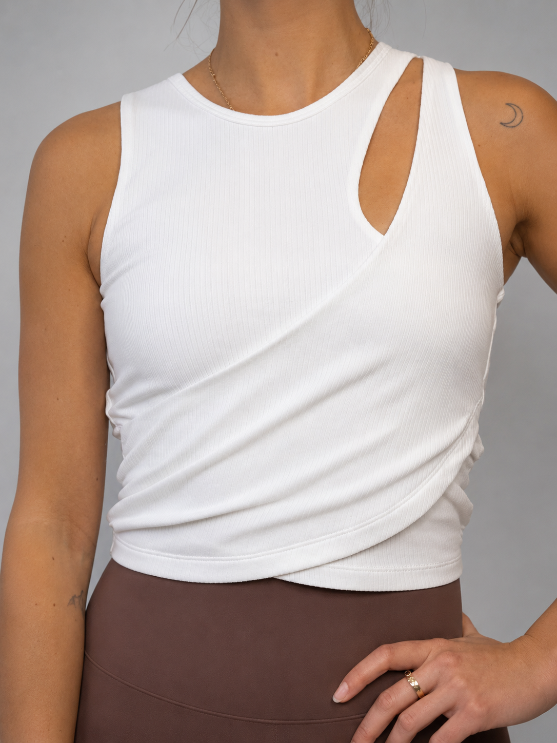 Top Deportiva BSOUL Blanco talla S - vista frontal