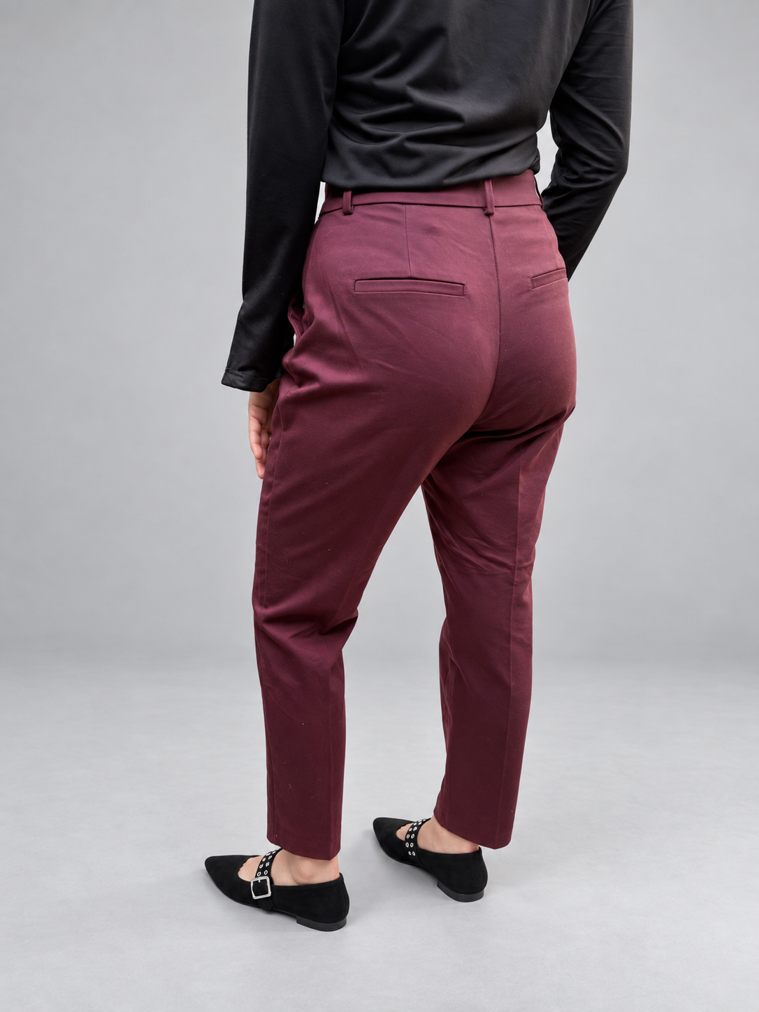 Pantalon HYM talla 40 - detras