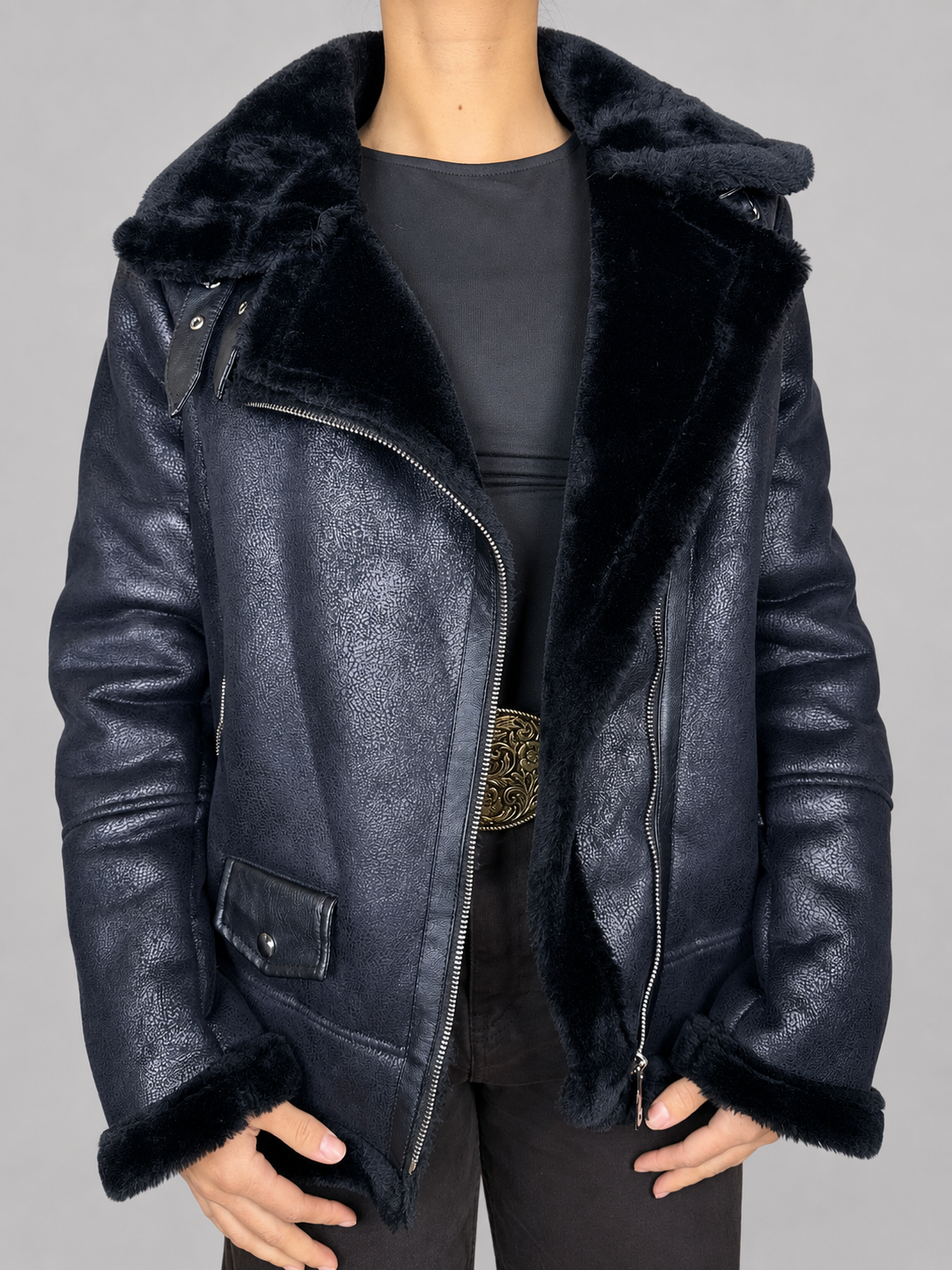 Chaqueta negra talla referencia S/M - foto de portada