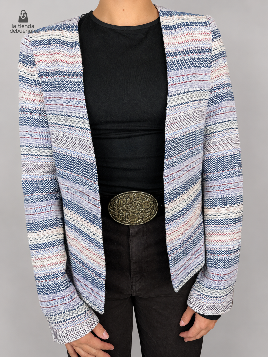Chaqueta ZARA WOMAN talla M - vista frontal