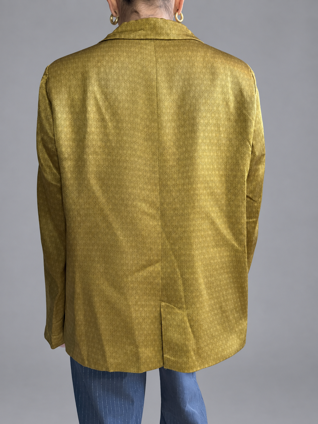 Blazer ZARA BASIC Mostaza talla L - detras