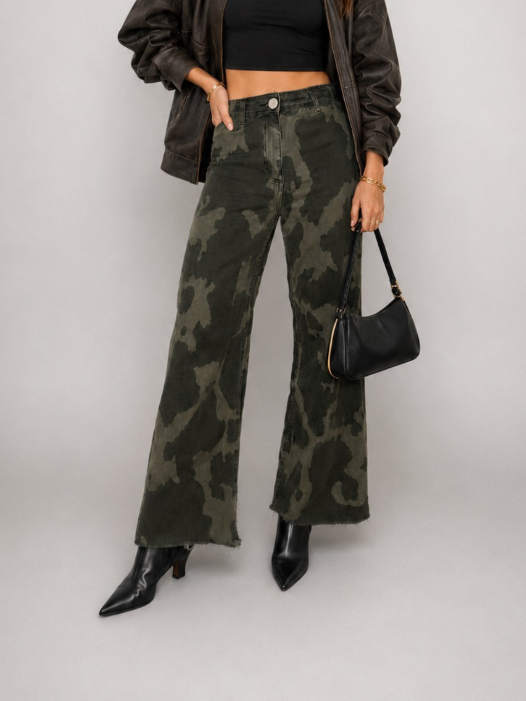 Pantalón ZARA Verde militar talla 38 - foto de portada